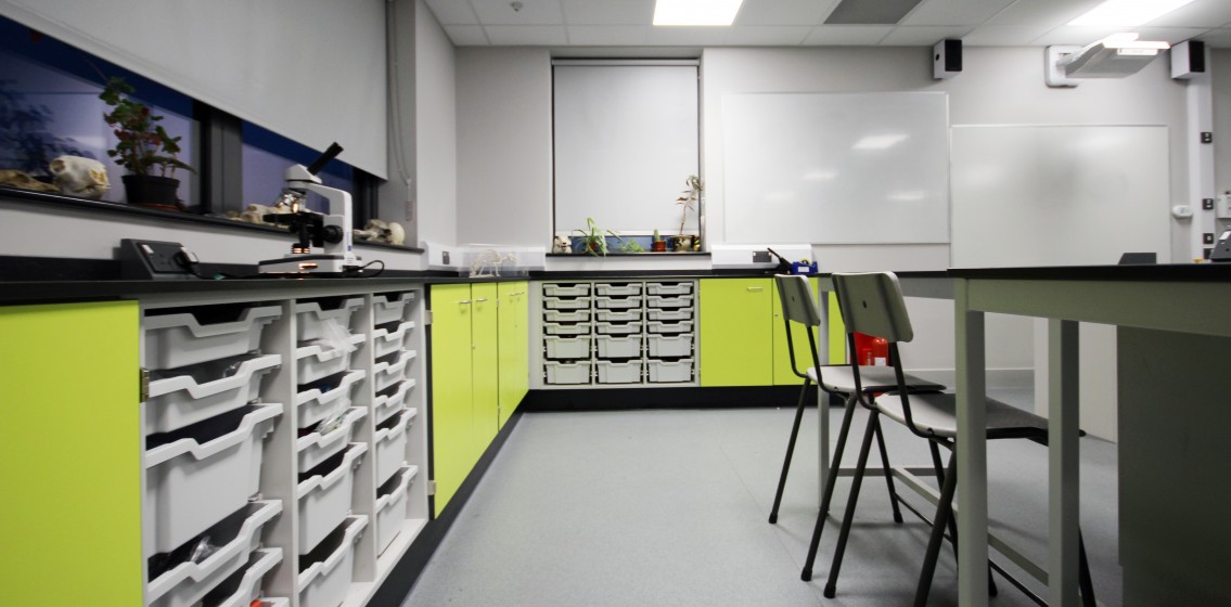 Dover Grammar School for Girls image 9