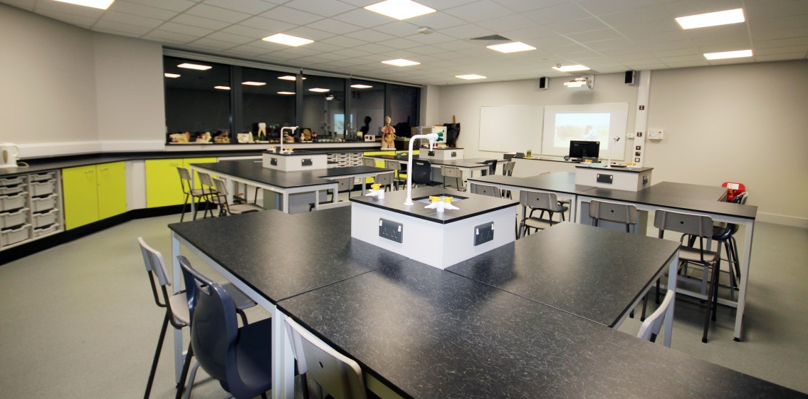 Dover Grammar School for Girls image 4