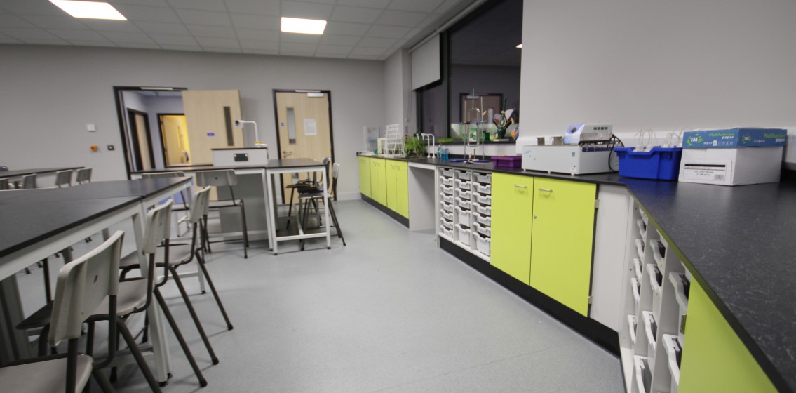 Dover Grammar School for Girls image 2