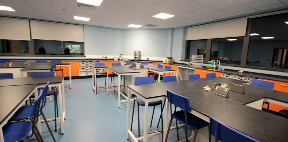 Dover Grammar School for Girls image 1